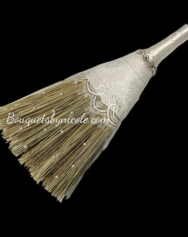 Lace & Bling Customized Wedding Jumping broom l White l Traditional Wedding Broom l African American Heritage l Decorated Broom l Bling