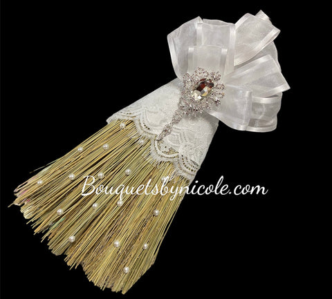 BR04~Customized Wedding Jumping broom l White l Traditional Wedding Broom l African American Heritage l Decorated Broom l Bling