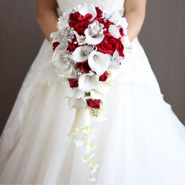red rose and white calla lily bouquet IFFO Bridal Bouquets for Wedding, Calla Lilies Simulation Rose Diamonds Pearl Bride Wedding Bouquet, Romantic Wedding Party Decoration Confession