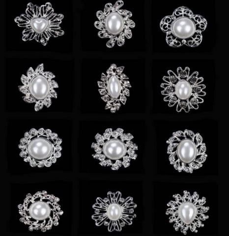 12 Pcs of Pearl Silver Flower Brooch BR-045